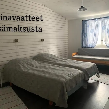 Tomujoen Kylaetalo Huoneisto *