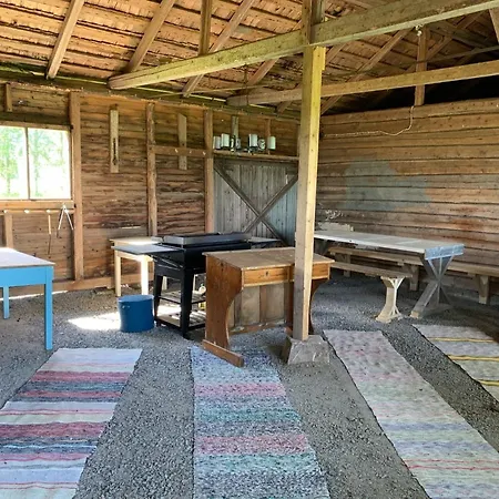 Tomujoen Kylaetalo Apartamento