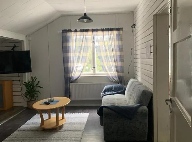 Tomujoen Kylaetalo *